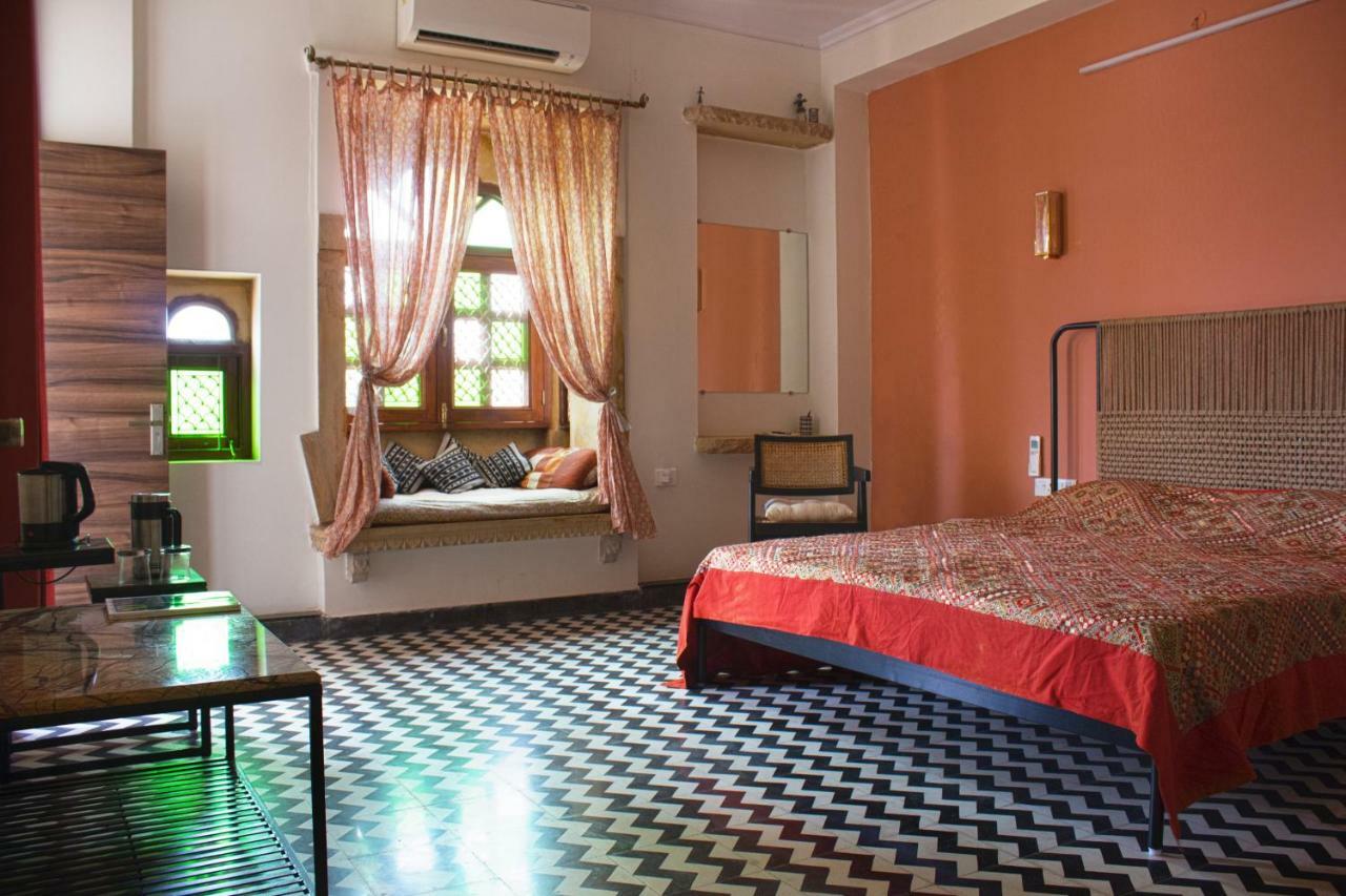Jaisal Castle Homestay Джайпур Екстериор снимка